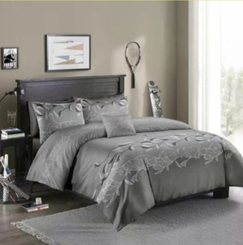 Three-piece Simple Plain Black Printing Bedding Set | Other