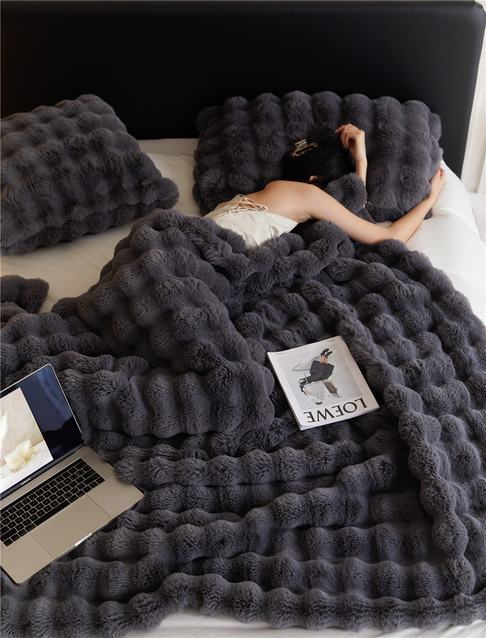 Polyester Carpet Rabbit Bubble Velvet Thickened Nap Blanket | Other