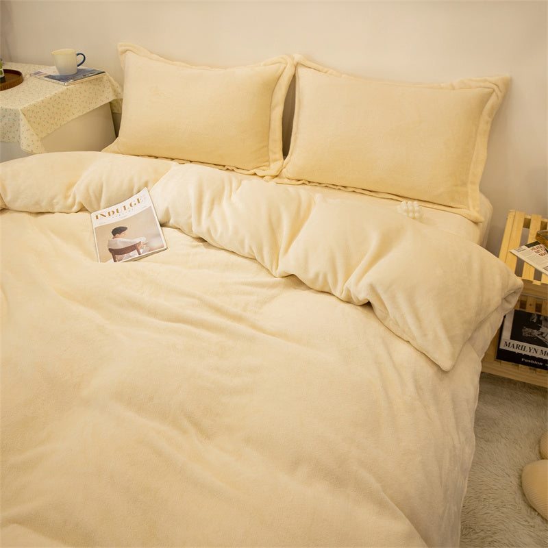 Four-piece Plush Double-sided Fleece Warm Yellow Duvet Cover | Other