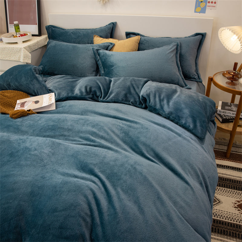 Four-piece Plush Double-sided Fleece Warm Yellow Duvet Cover | Other